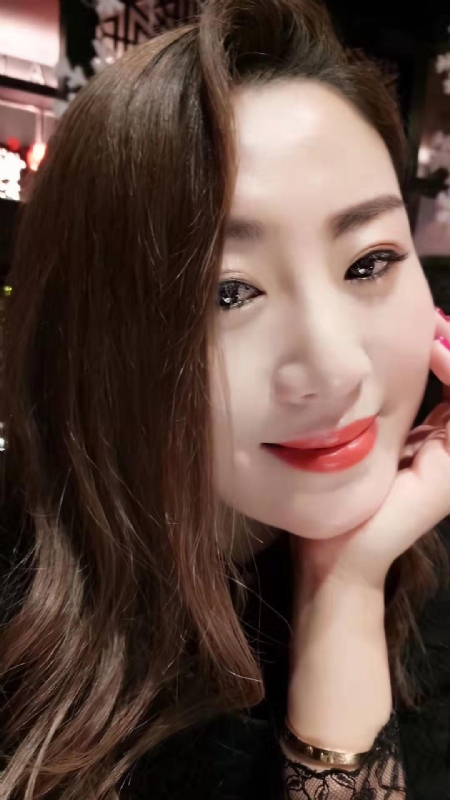 朴凡的第一张照片--澳门中老年相亲网
