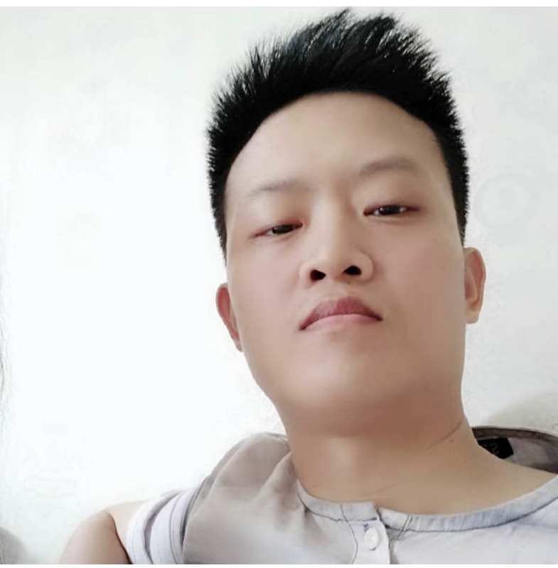 帅不帅由你决定的第一张照片--澳门中老年相亲网
