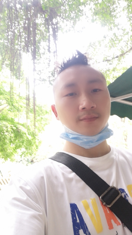 守望幸福的第一张照片--澳门中老年相亲网