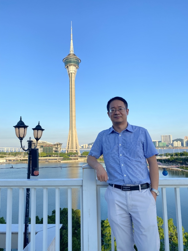 Yangyi的第二张照片--澳门中老年相亲网